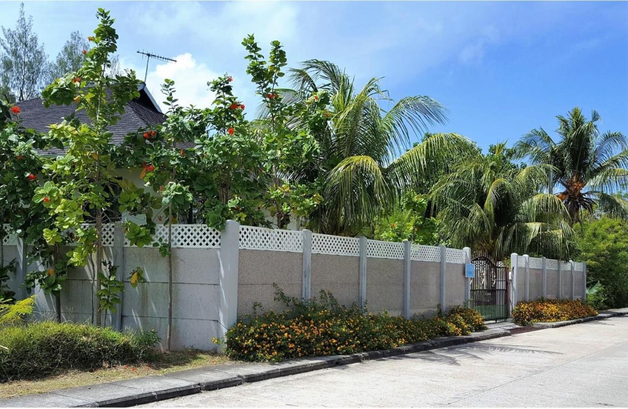 4 Etoile Villas Anse Volbert Village Kültér fotó